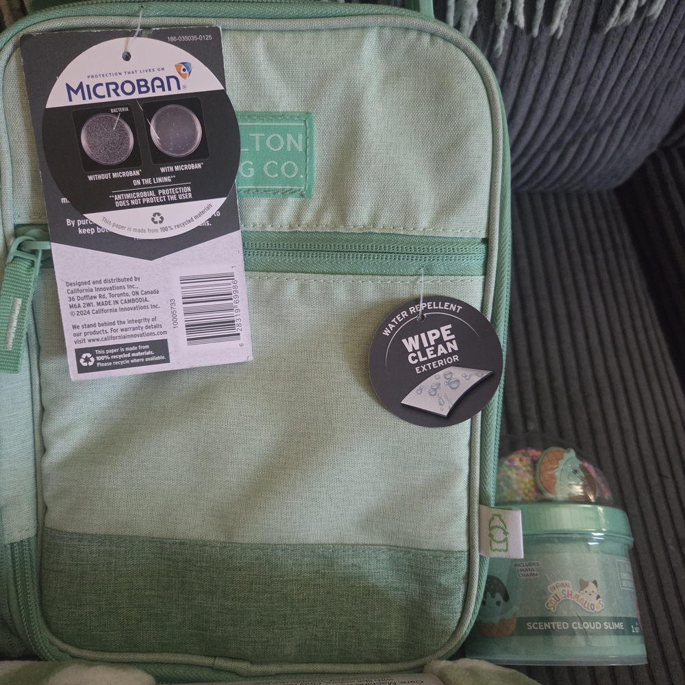 Green Room Essentials Throw Blanket - Picture 3 of 5